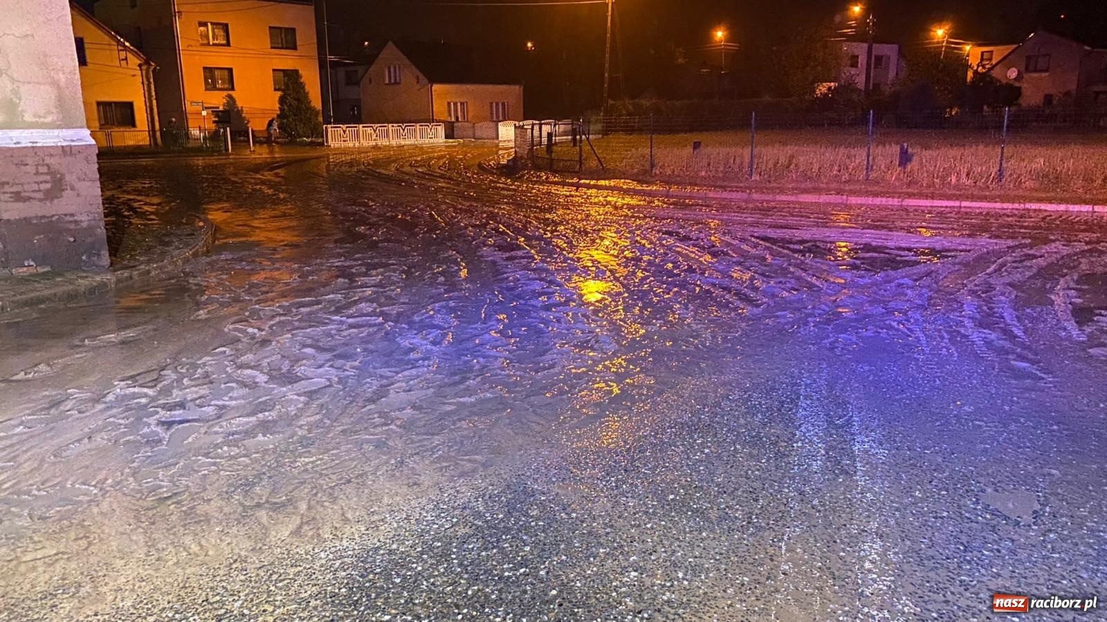 Zdjęcie w galerii na portalu naszraciborz.pl: Obraz zniszczeń. Przez powiat raciborski przeszła nawałnica  [FOTO i WIDEO] wiadomości z regionu