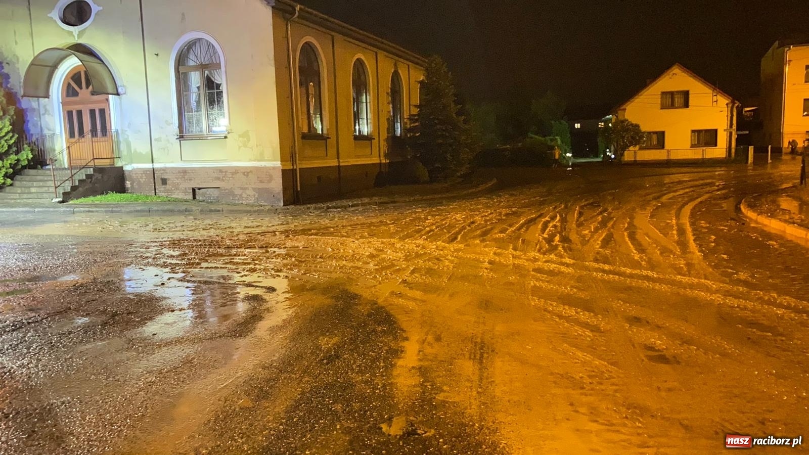 Zdjęcie w galerii na portalu naszraciborz.pl: Obraz zniszczeń. Przez powiat raciborski przeszła nawałnica  [FOTO i WIDEO] wiadomości z regionu
