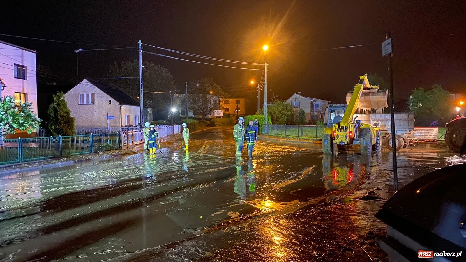 Zdjęcie w galerii na portalu naszraciborz.pl: Obraz zniszczeń. Przez powiat raciborski przeszła nawałnica  [FOTO i WIDEO] wiadomości z regionu