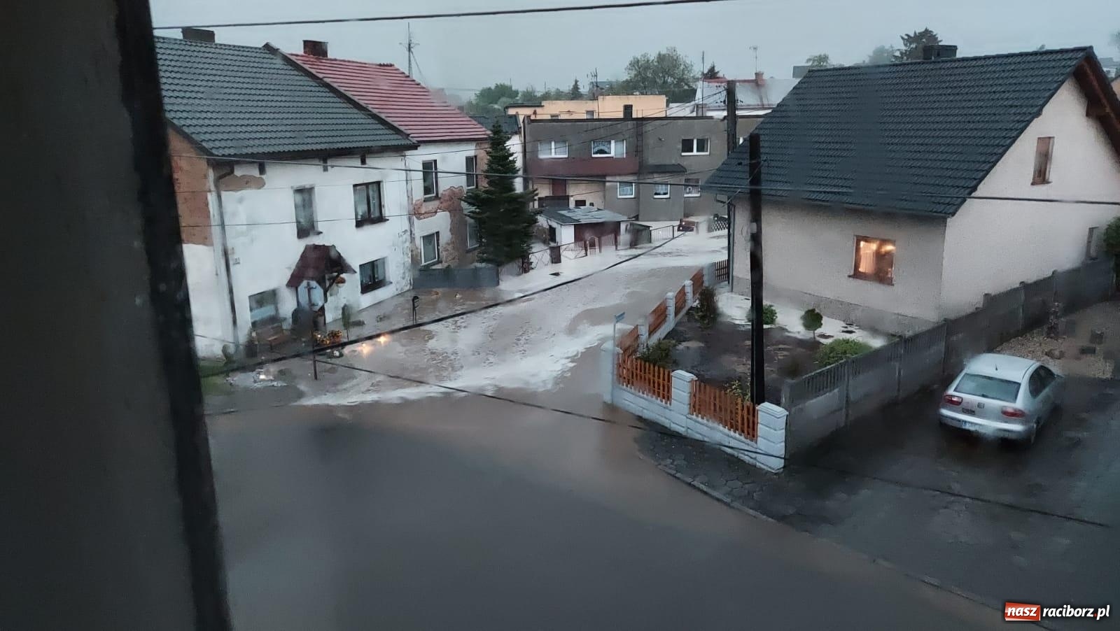 Zdjęcie w galerii na portalu naszraciborz.pl: Obraz zniszczeń. Przez powiat raciborski przeszła nawałnica  [FOTO i WIDEO] wiadomości z regionu