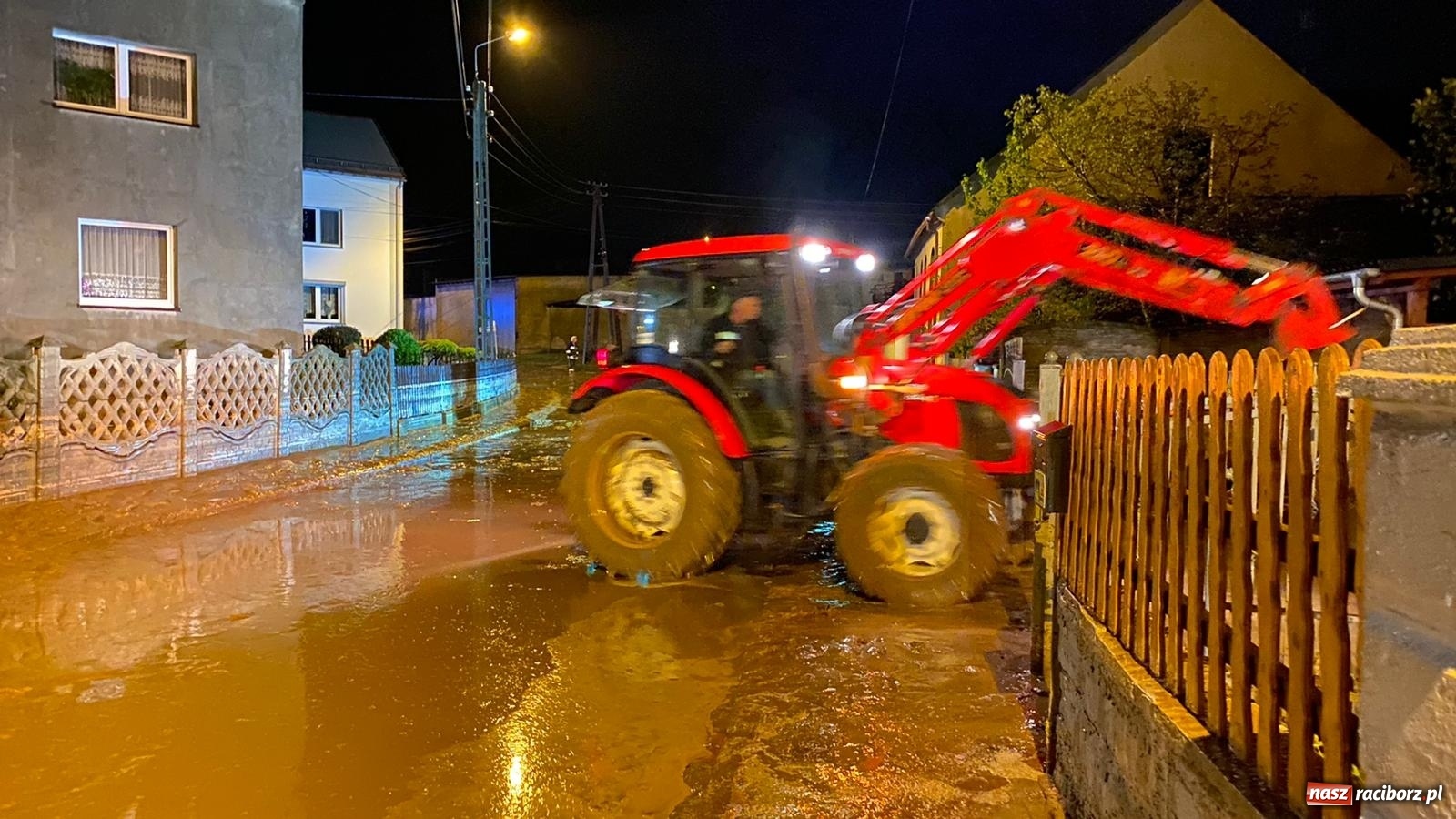 Zdjęcie w galerii na portalu naszraciborz.pl: Obraz zniszczeń. Przez powiat raciborski przeszła nawałnica  [FOTO i WIDEO] wiadomości z regionu