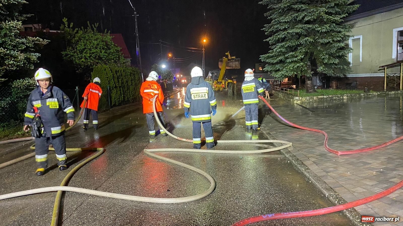 Zdjęcie w galerii na portalu naszraciborz.pl: Obraz zniszczeń. Przez powiat raciborski przeszła nawałnica  [FOTO i WIDEO] wiadomości z regionu