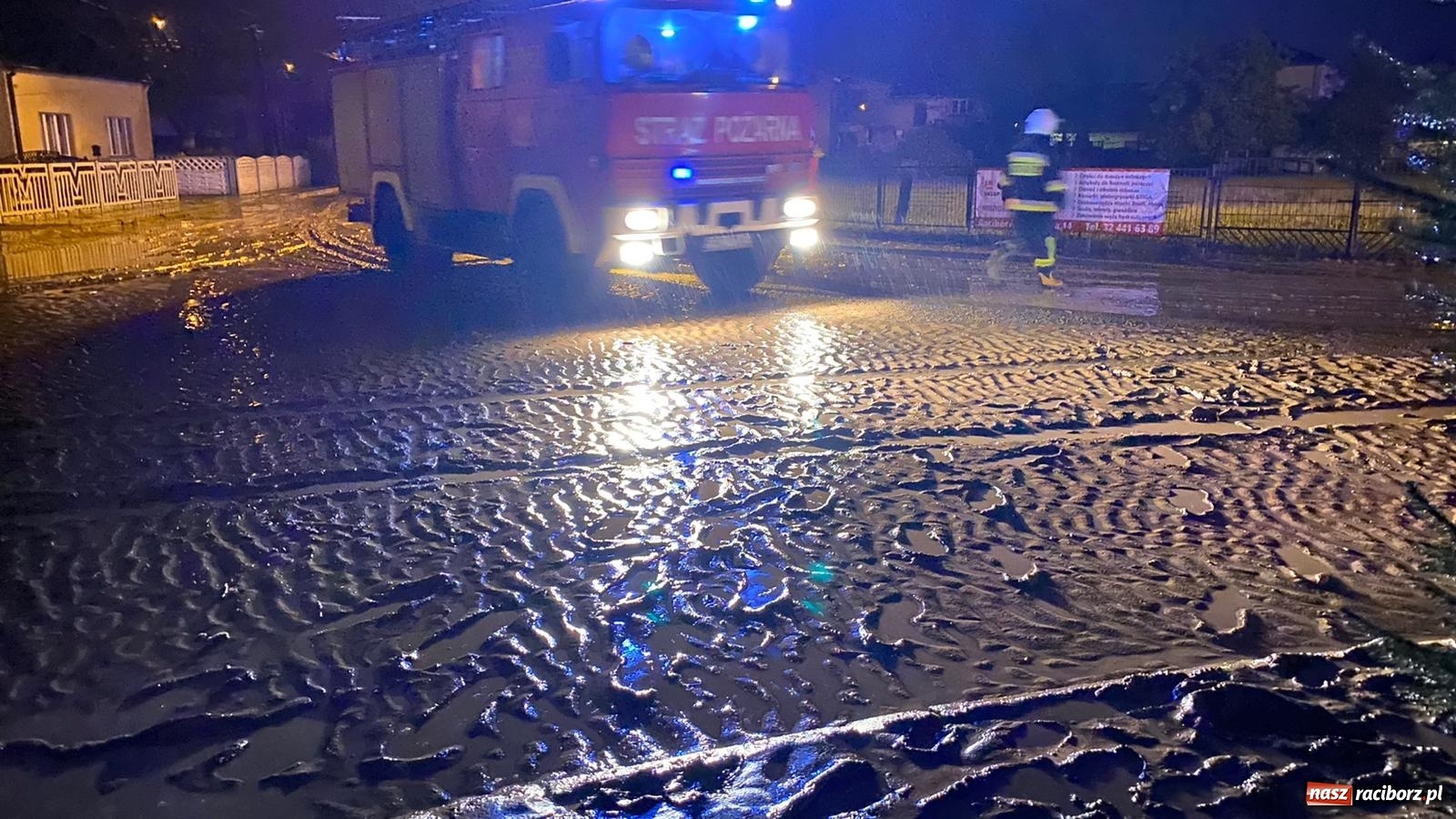 Zdjęcie w galerii na portalu naszraciborz.pl: Obraz zniszczeń. Przez powiat raciborski przeszła nawałnica  [FOTO i WIDEO] wiadomości z regionu