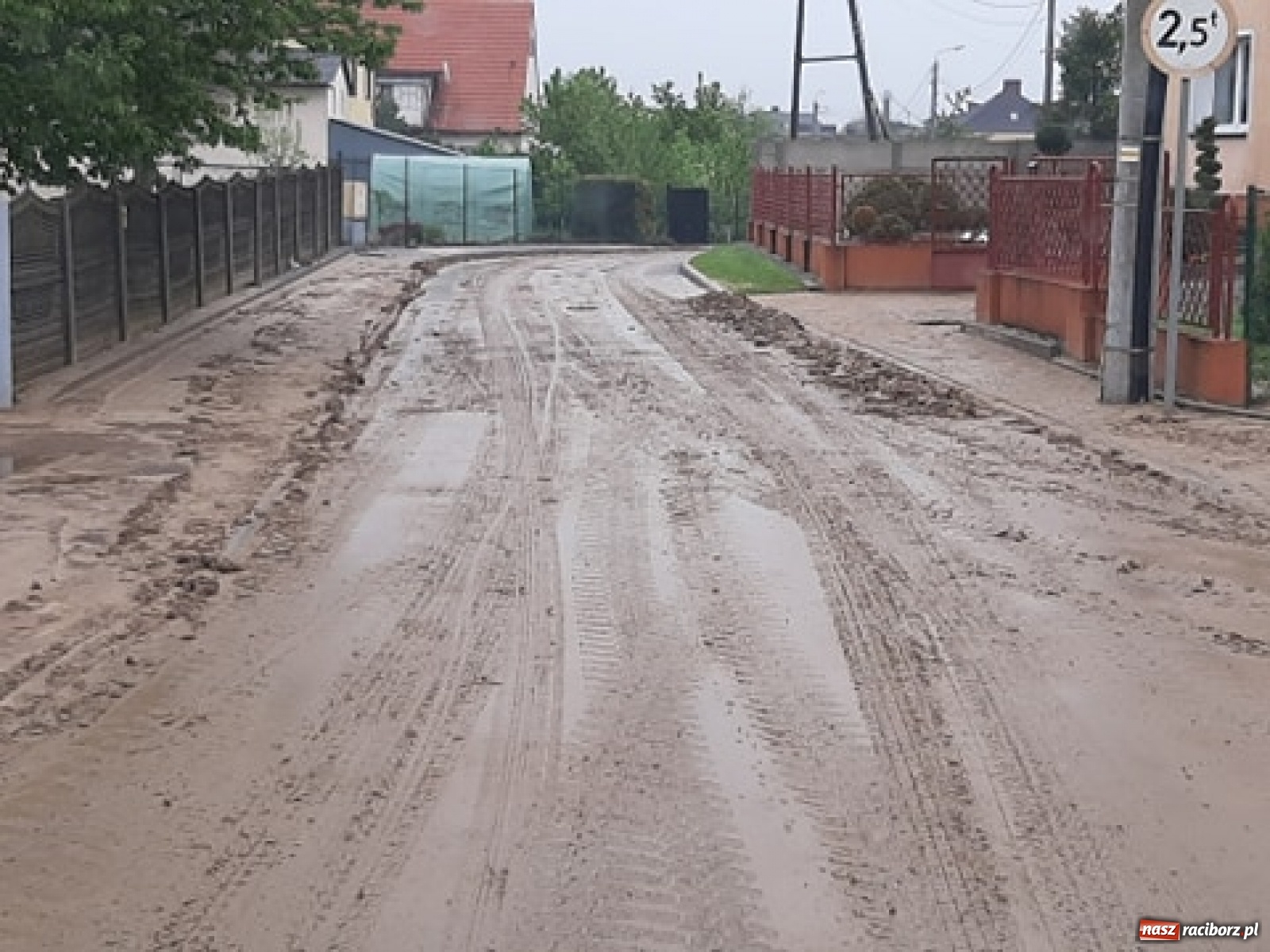 Zdjęcie w galerii na portalu naszraciborz.pl: Skutki burzy nad gminą Krzyżanowice [FOTO] wiadomości z regionu