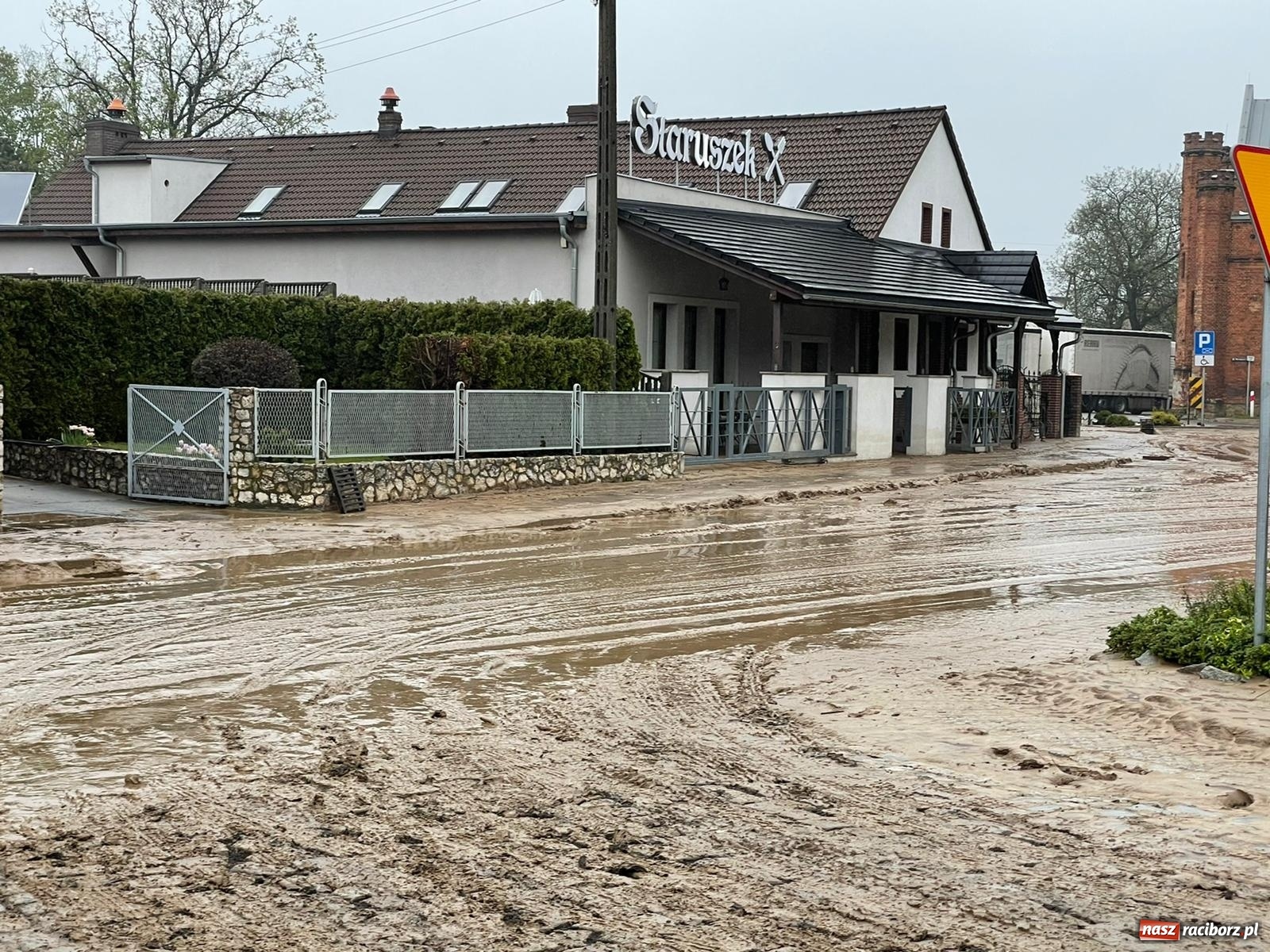 Zdjęcie w galerii na portalu naszraciborz.pl: Skutki burzy nad gminą Krzyżanowice [FOTO] wiadomości z regionu