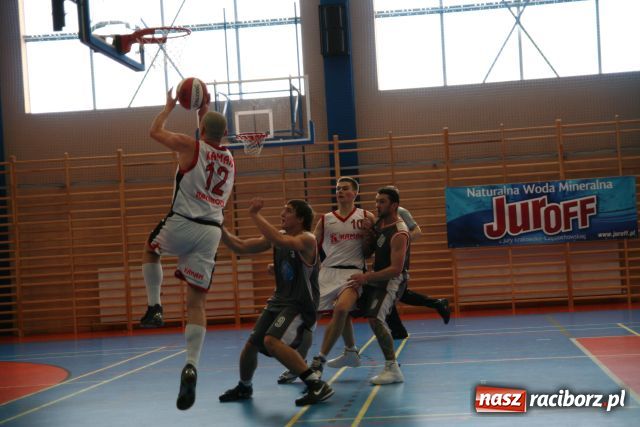 Zdjęcie w galerii na portalu naszraciborz.pl: Koszykarze rozpoczynają VII sezon wiadomości z regionu