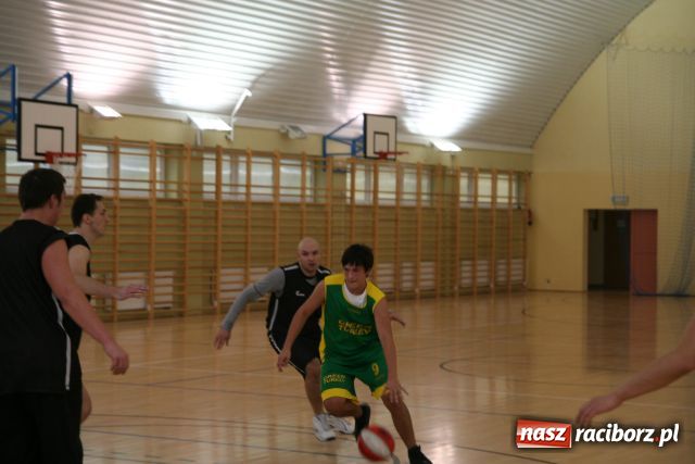 Zdjęcie w galerii na portalu naszraciborz.pl: Koszykarze rozpoczynają VII sezon wiadomości z regionu