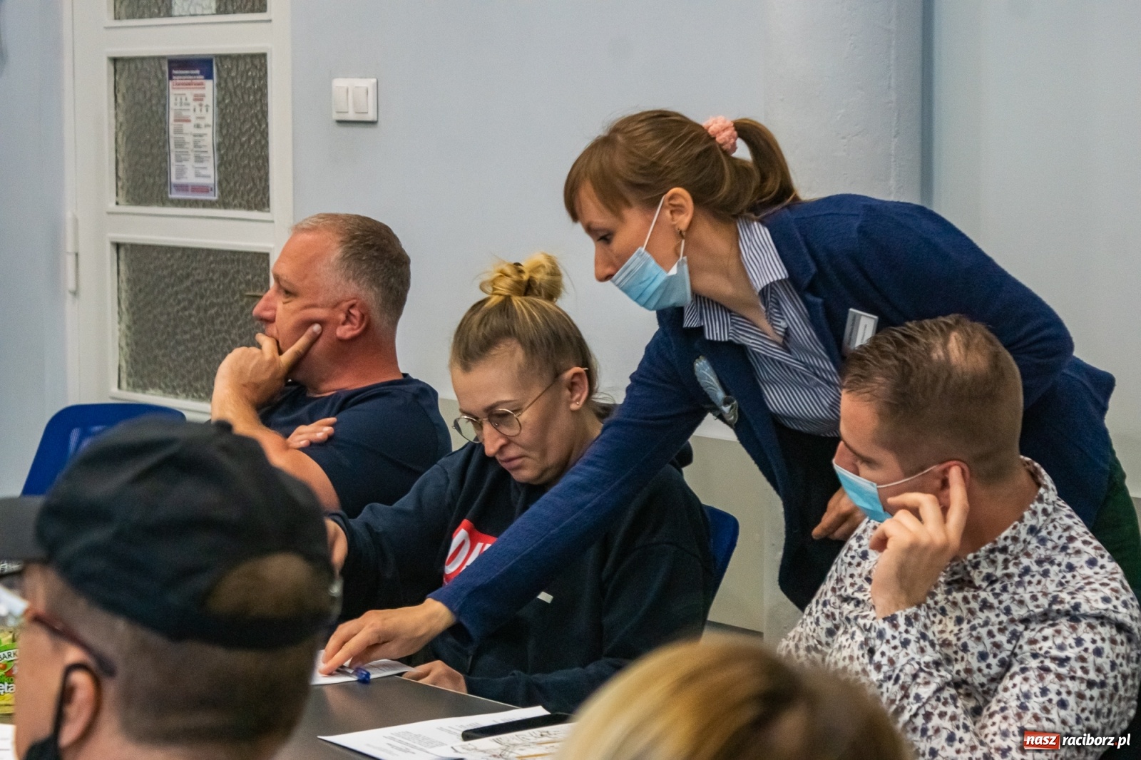 Zdjęcie w galerii na portalu naszraciborz.pl: Konserwator to nie restaurator - w ratuszu spierano się w sprawie ogródków na rynku wiadomości z regionu