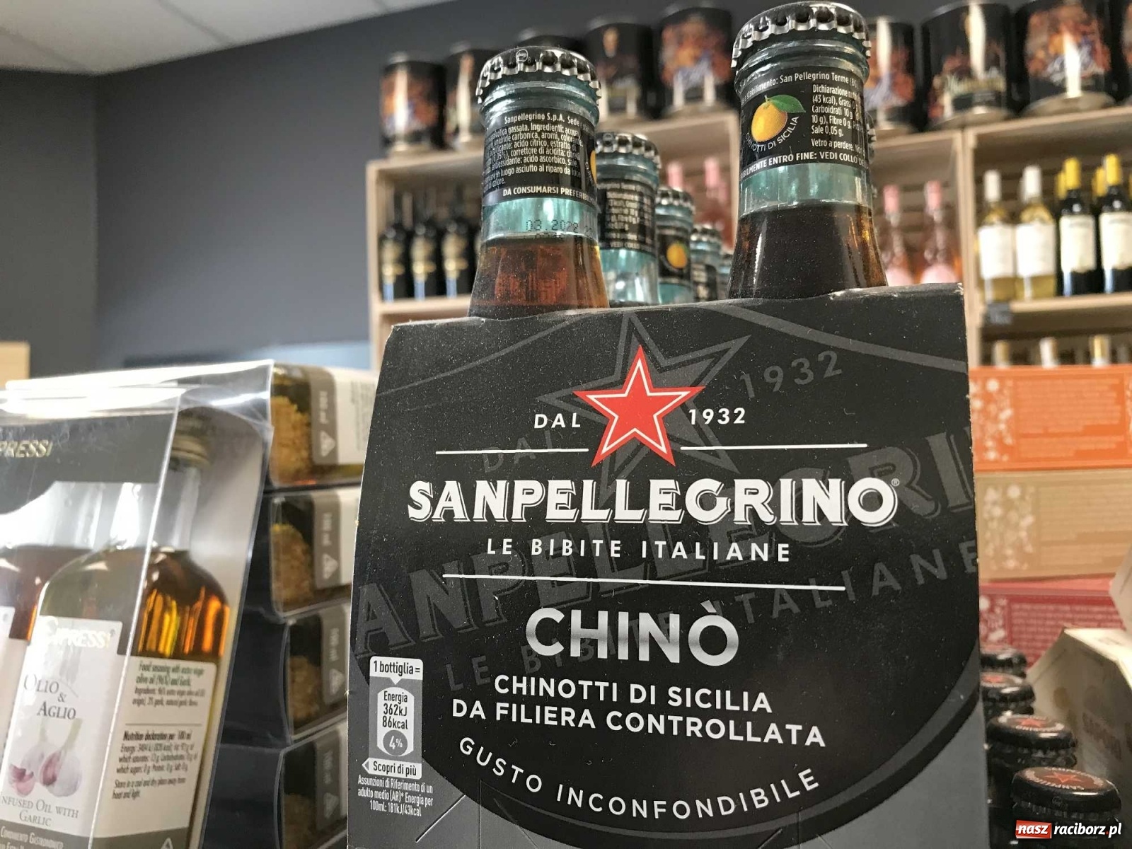 Zdjęcie w galerii na portalu naszraciborz.pl: Kawa, oliwa, filety, makarony i napoje... Nowe włoskie smakołyki na półkach delikatesów Antonio Cadau wiadomości z regionu