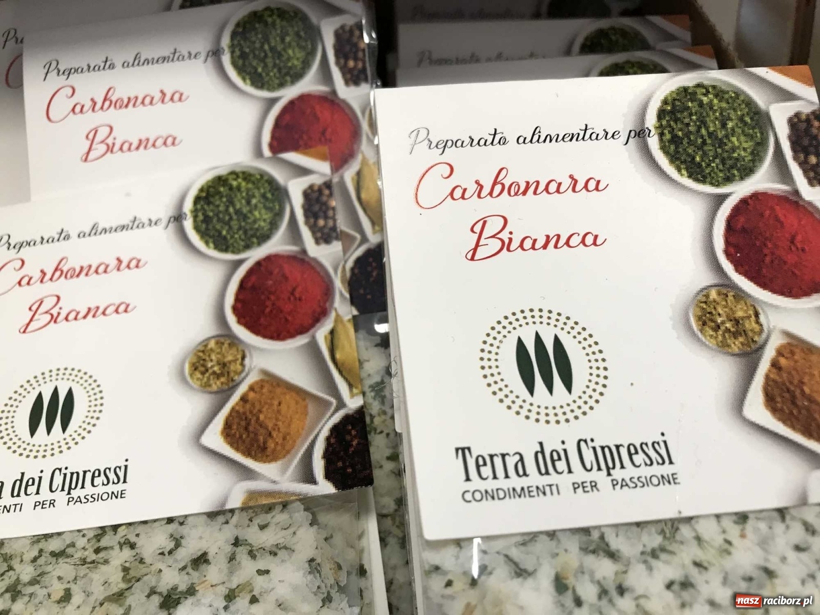Zdjęcie w galerii na portalu naszraciborz.pl: Kawa, oliwa, filety, makarony i napoje... Nowe włoskie smakołyki na półkach delikatesów Antonio Cadau wiadomości z regionu