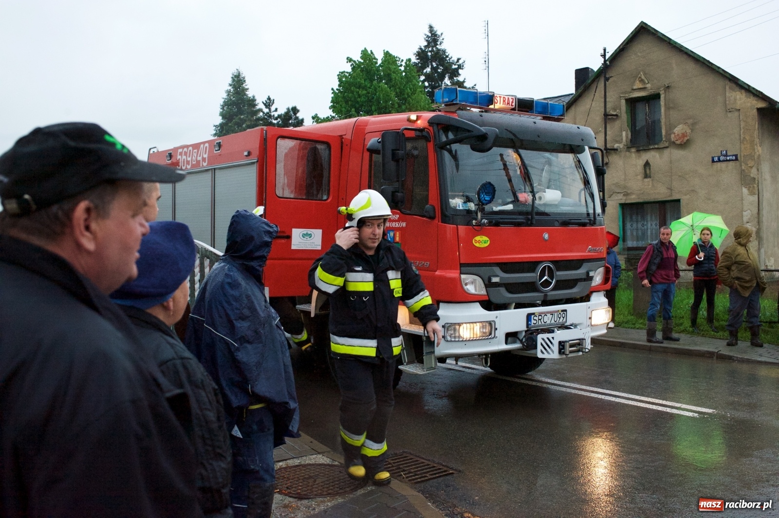 Zdjęcie w galerii na portalu naszraciborz.pl: Tworków-Nowa Wioska-Lubomia-Borucin. Nikt tu takiej wody nie widział! wiadomości z regionu