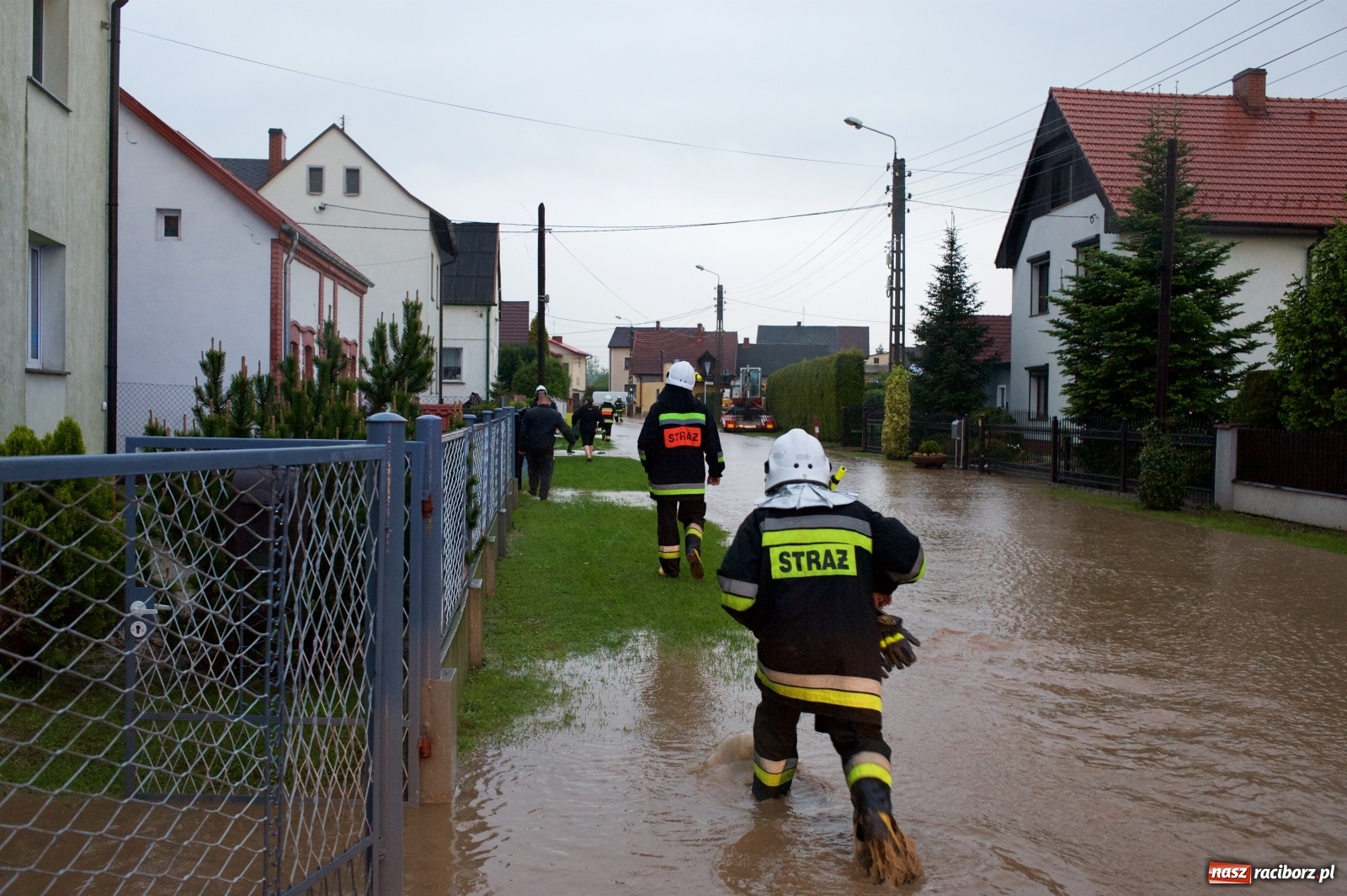 Zdjęcie w galerii na portalu naszraciborz.pl: Tworków-Nowa Wioska-Lubomia-Borucin. Nikt tu takiej wody nie widział! wiadomości z regionu