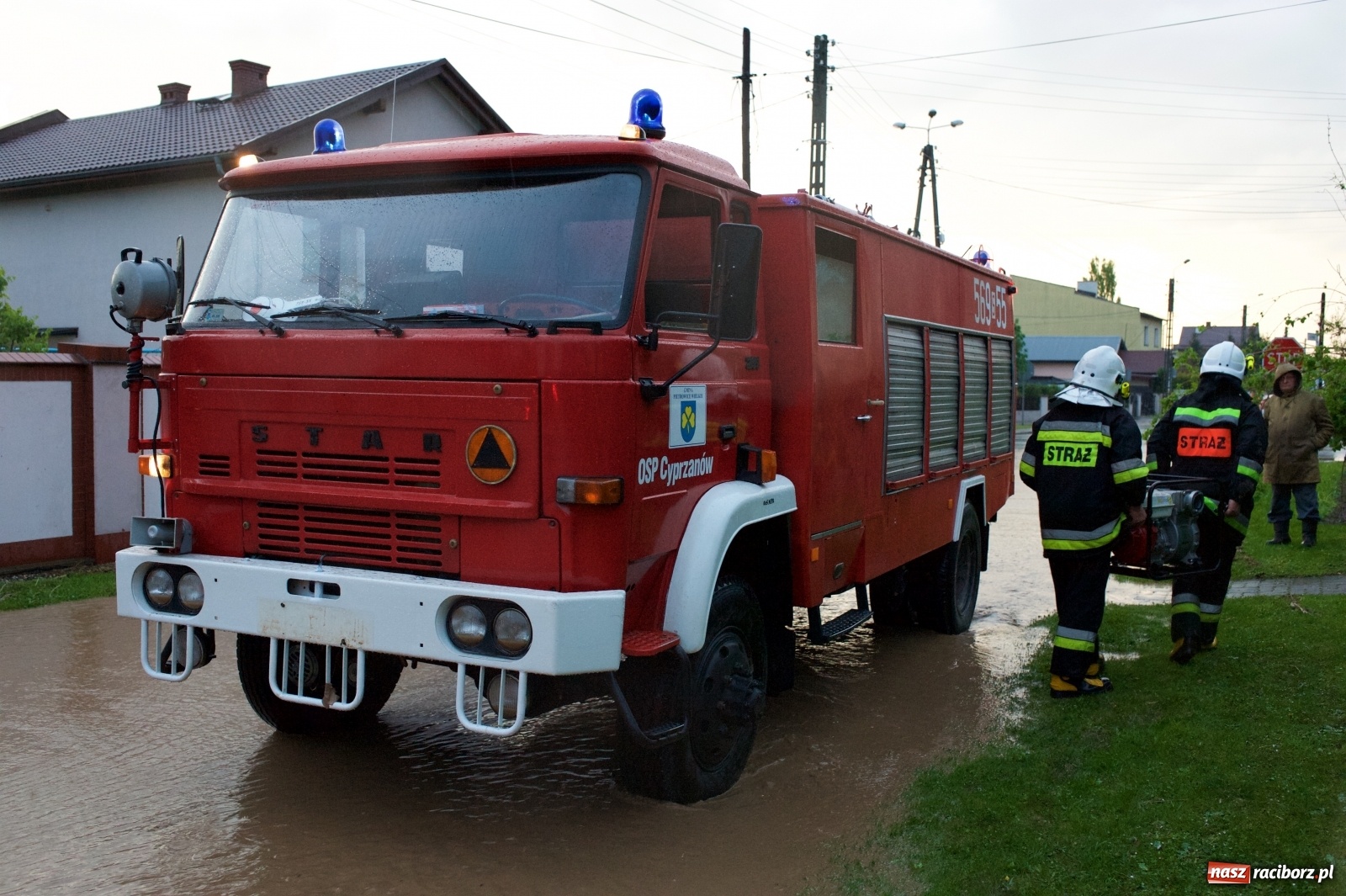 Zdjęcie w galerii na portalu naszraciborz.pl: Tworków-Nowa Wioska-Lubomia-Borucin. Nikt tu takiej wody nie widział! wiadomości z regionu