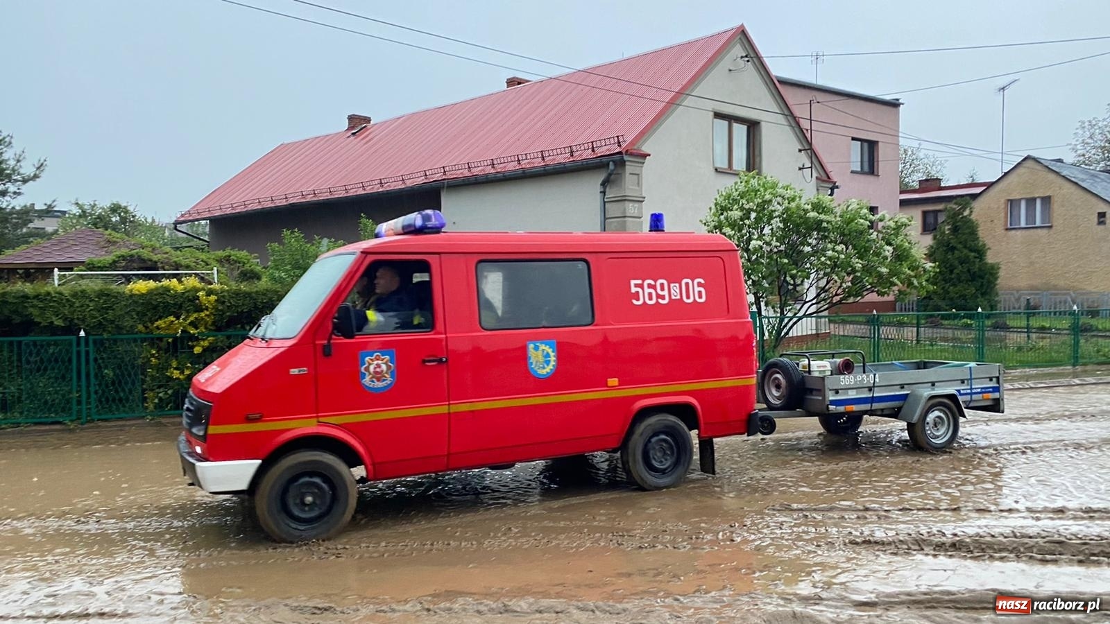 Zdjęcie w galerii na portalu naszraciborz.pl: Tworków-Nowa Wioska-Lubomia-Borucin. Nikt tu takiej wody nie widział! wiadomości z regionu