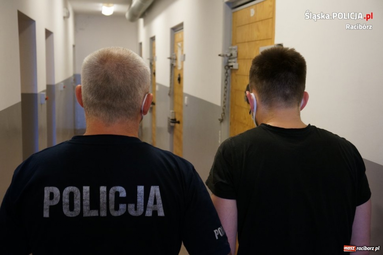 Zdjęcie w galerii na portalu naszraciborz.pl: Zaplanowana akcja raciborskiej policji. Zatrzymano 33-letniego dilera narkotyków wiadomości z regionu