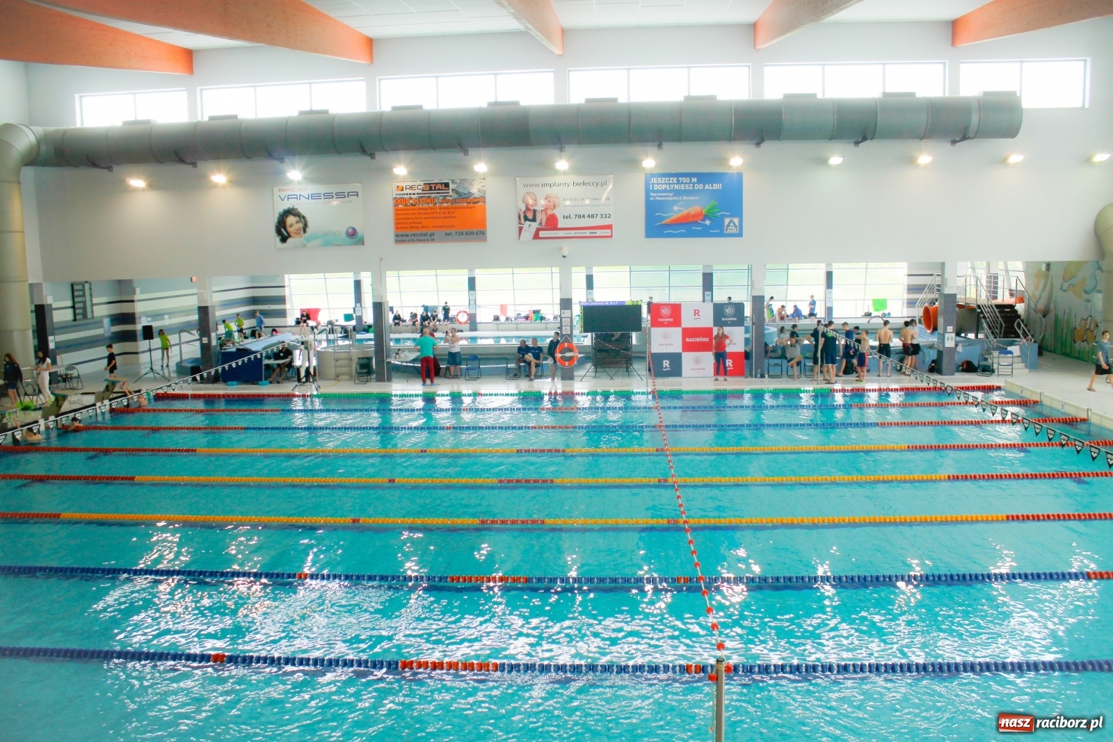 Zdjęcie w galerii na portalu naszraciborz.pl: H2Ostróg znów tętni życiem. Zjechali tu pływacy z całej Polski wiadomości z regionu