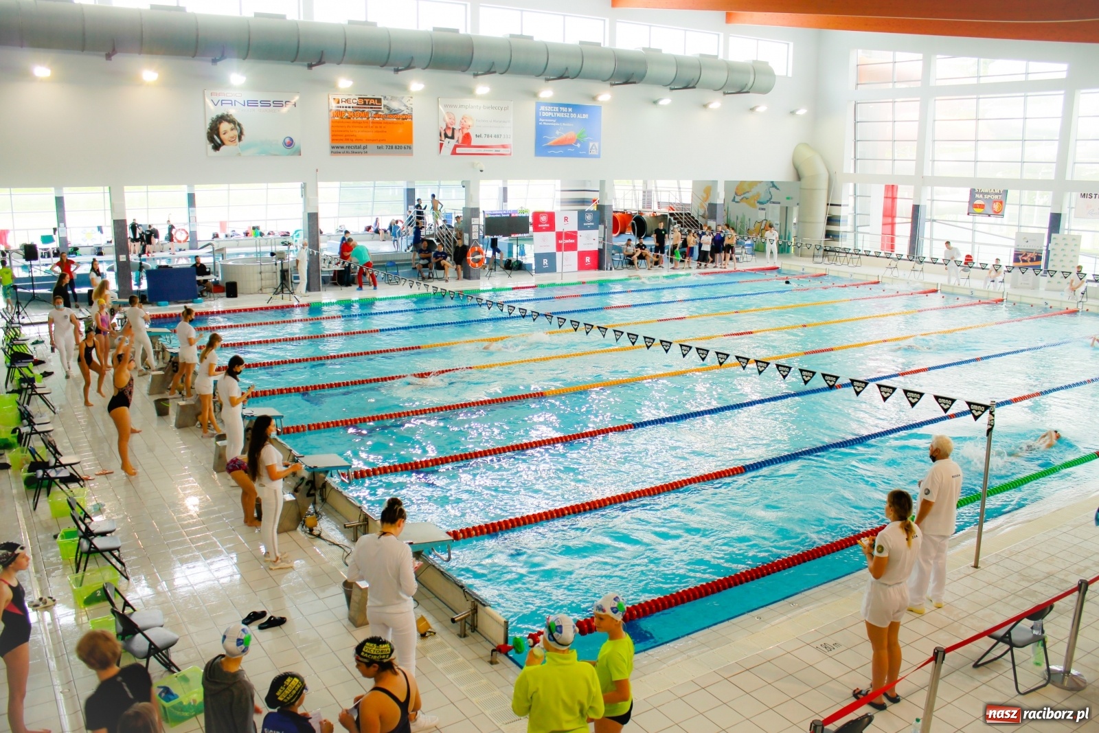 Zdjęcie w galerii na portalu naszraciborz.pl: H2Ostróg znów tętni życiem. Zjechali tu pływacy z całej Polski wiadomości z regionu