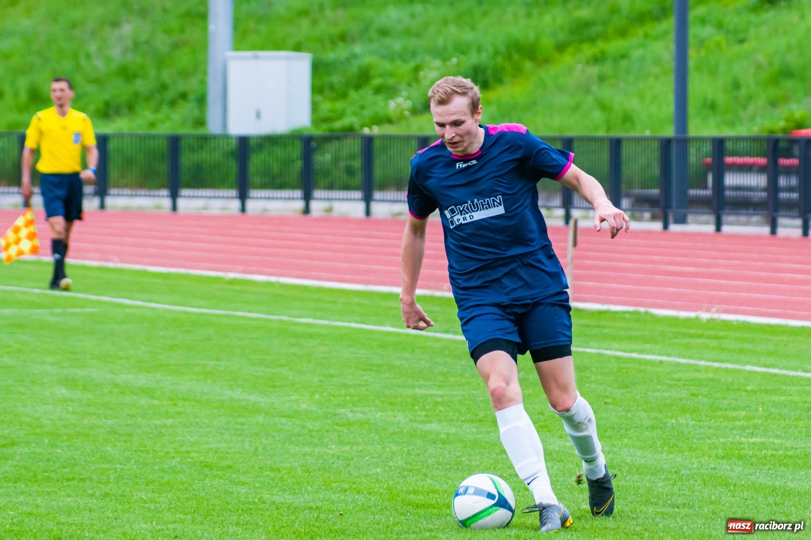 Zdjęcie w galerii na portalu naszraciborz.pl: Lepiej późno, niż wcale. Pierwsza wiosenna wygrana raciborskiej Unii [FOTO] wiadomości z regionu