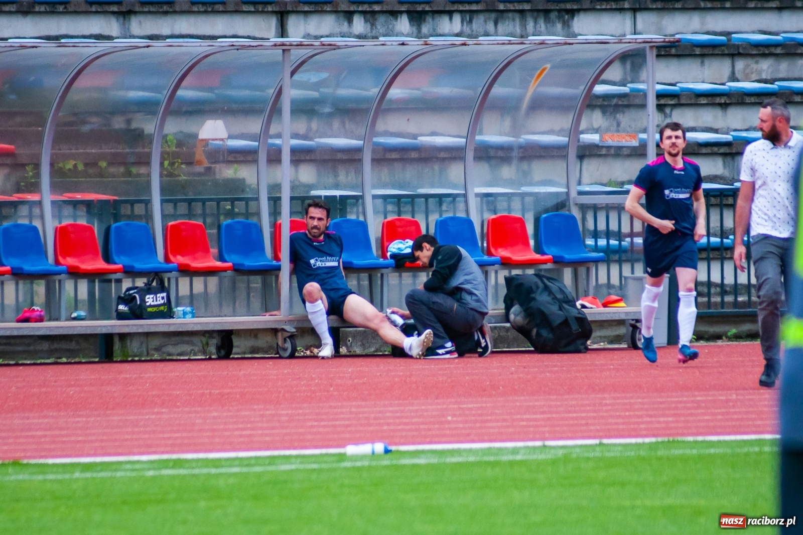 Zdjęcie w galerii na portalu naszraciborz.pl: Lepiej późno, niż wcale. Pierwsza wiosenna wygrana raciborskiej Unii [FOTO] wiadomości z regionu