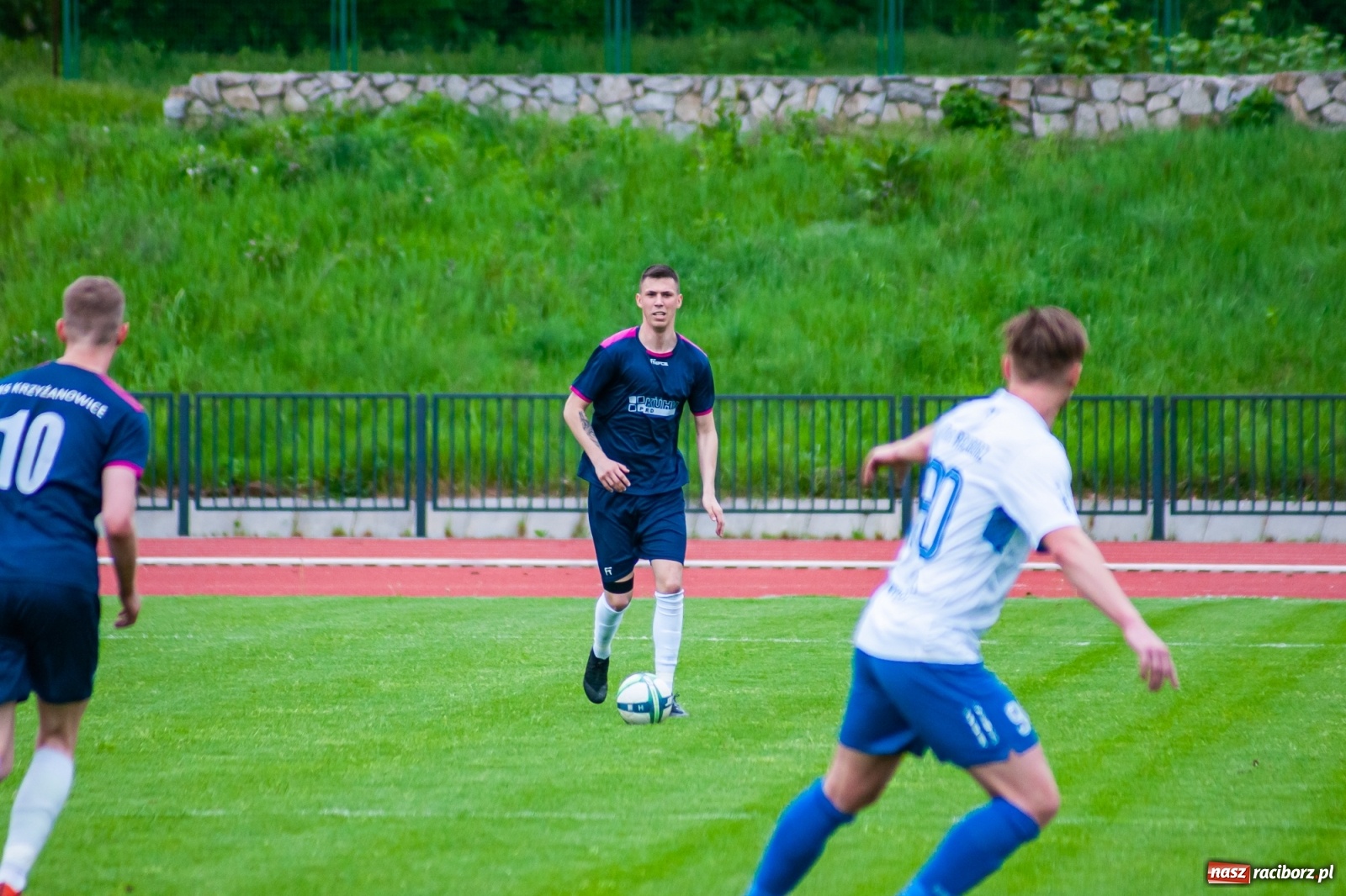 Zdjęcie w galerii na portalu naszraciborz.pl: Lepiej późno, niż wcale. Pierwsza wiosenna wygrana raciborskiej Unii [FOTO] wiadomości z regionu
