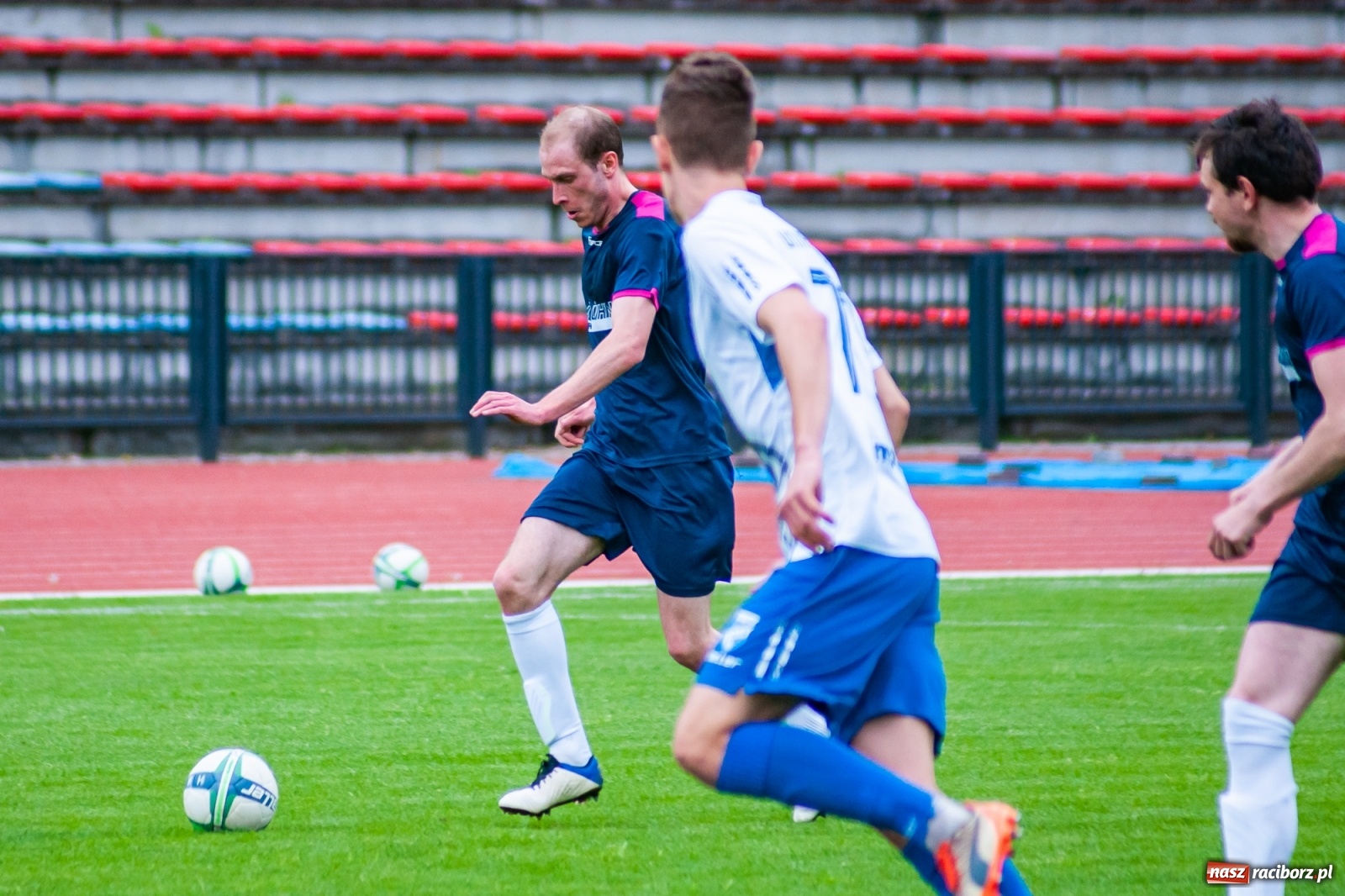 Zdjęcie w galerii na portalu naszraciborz.pl: Lepiej późno, niż wcale. Pierwsza wiosenna wygrana raciborskiej Unii [FOTO] wiadomości z regionu