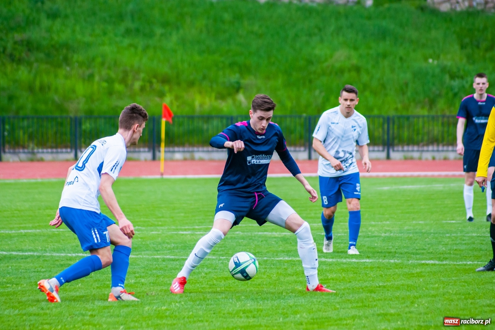 Zdjęcie w galerii na portalu naszraciborz.pl: Lepiej późno, niż wcale. Pierwsza wiosenna wygrana raciborskiej Unii [FOTO] wiadomości z regionu