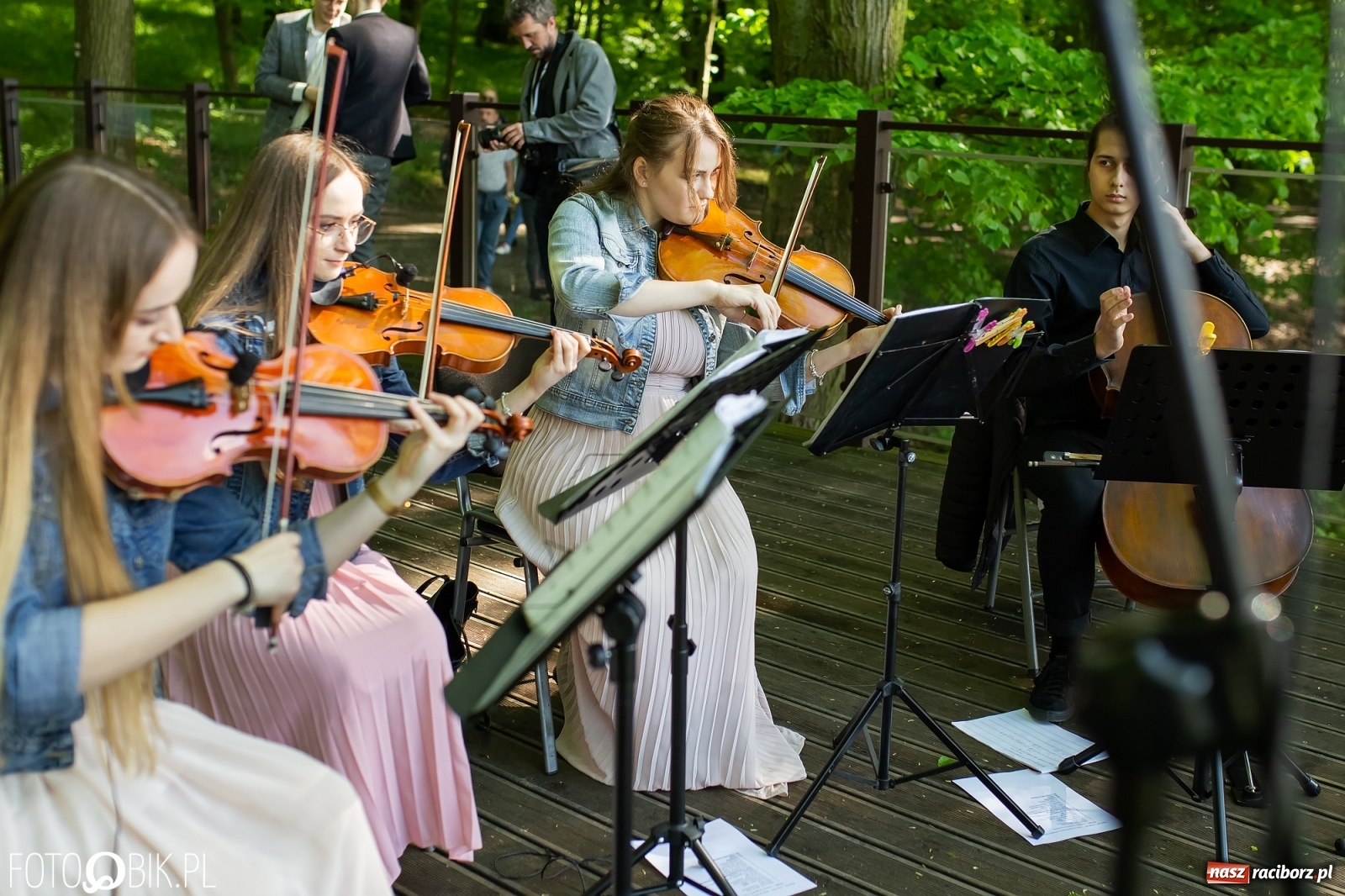 Zdjęcie w galerii na portalu naszraciborz.pl: Słońce, przyroda i melomani, czyli Muzyka w Zaczarowanym Ogrodzie [WIDEO] wiadomości z regionu