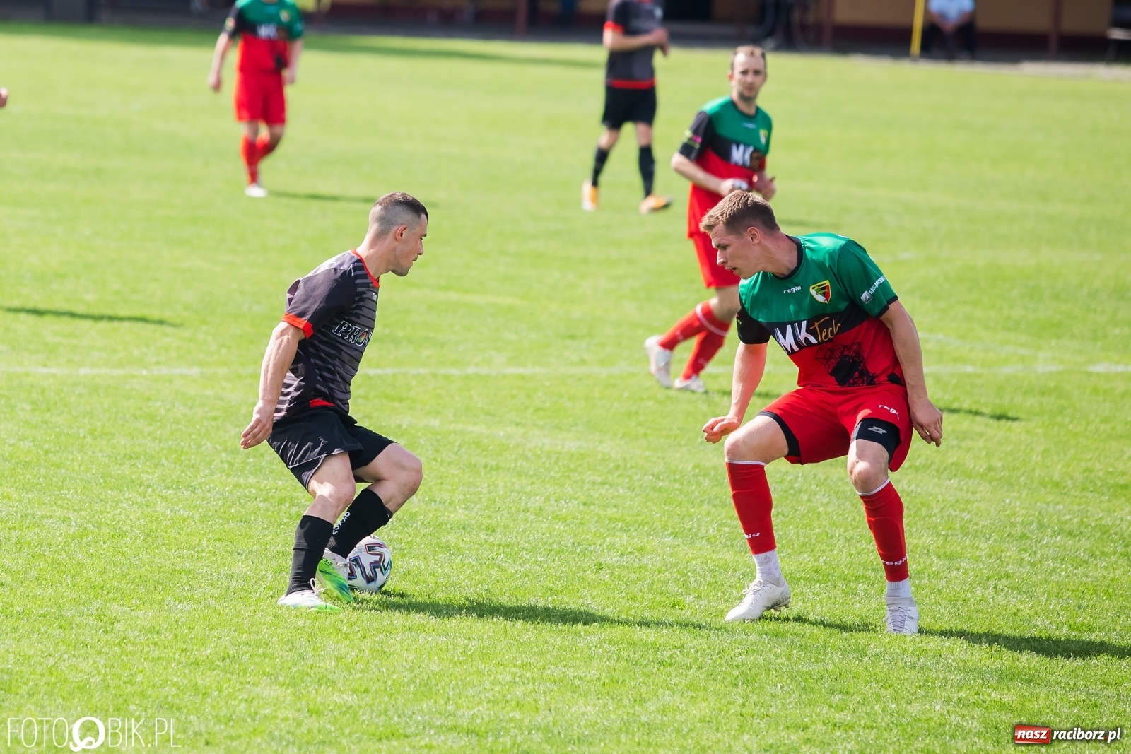 Zdjęcie w galerii na portalu naszraciborz.pl: Chwałowice na kolanach. Tworków goni czołówkę [FOTO] wiadomości z regionu
