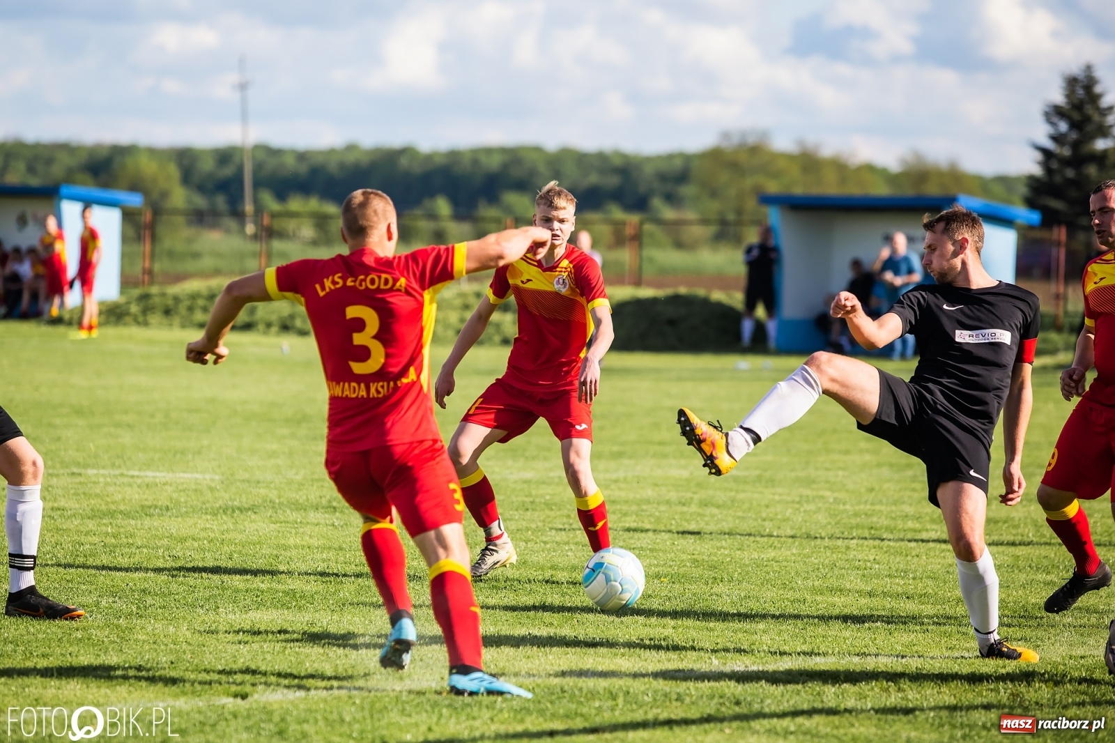 Zdjęcie w galerii na portalu naszraciborz.pl: A klasa. Podział punktów w Zawadzie Książęcej [FOTO] wiadomości z regionu