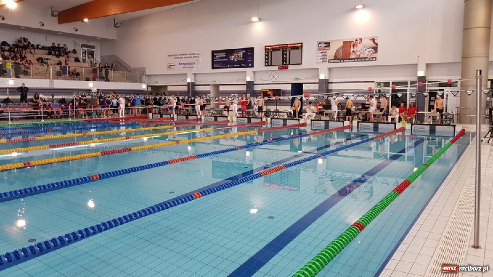 Zdjęcie w galerii na portalu naszraciborz.pl: Udane starty pływaków z SP 8 [FOTO] wiadomości z regionu
