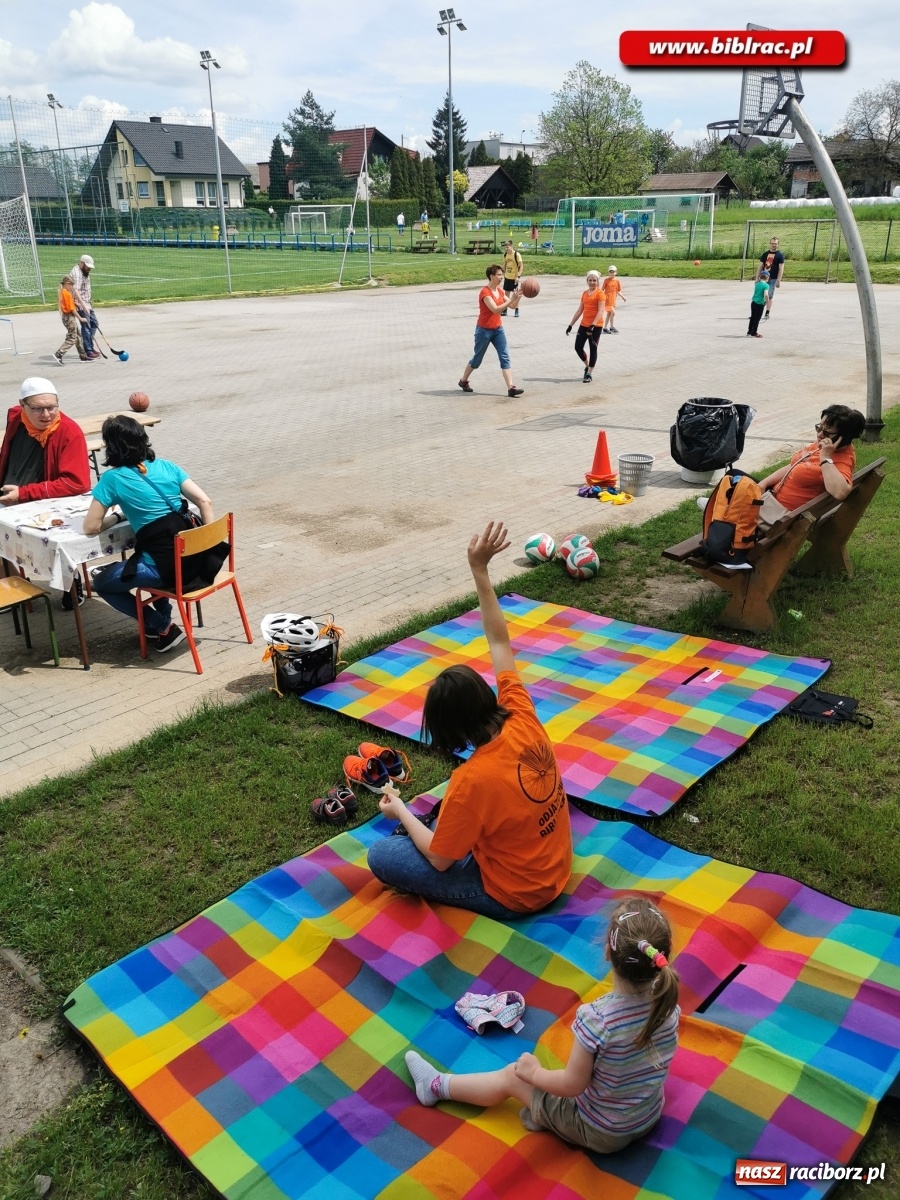 Zdjęcie w galerii na portalu naszraciborz.pl: Miłośnicy książek rozpoczęli sezon rowerowy! wiadomości z regionu