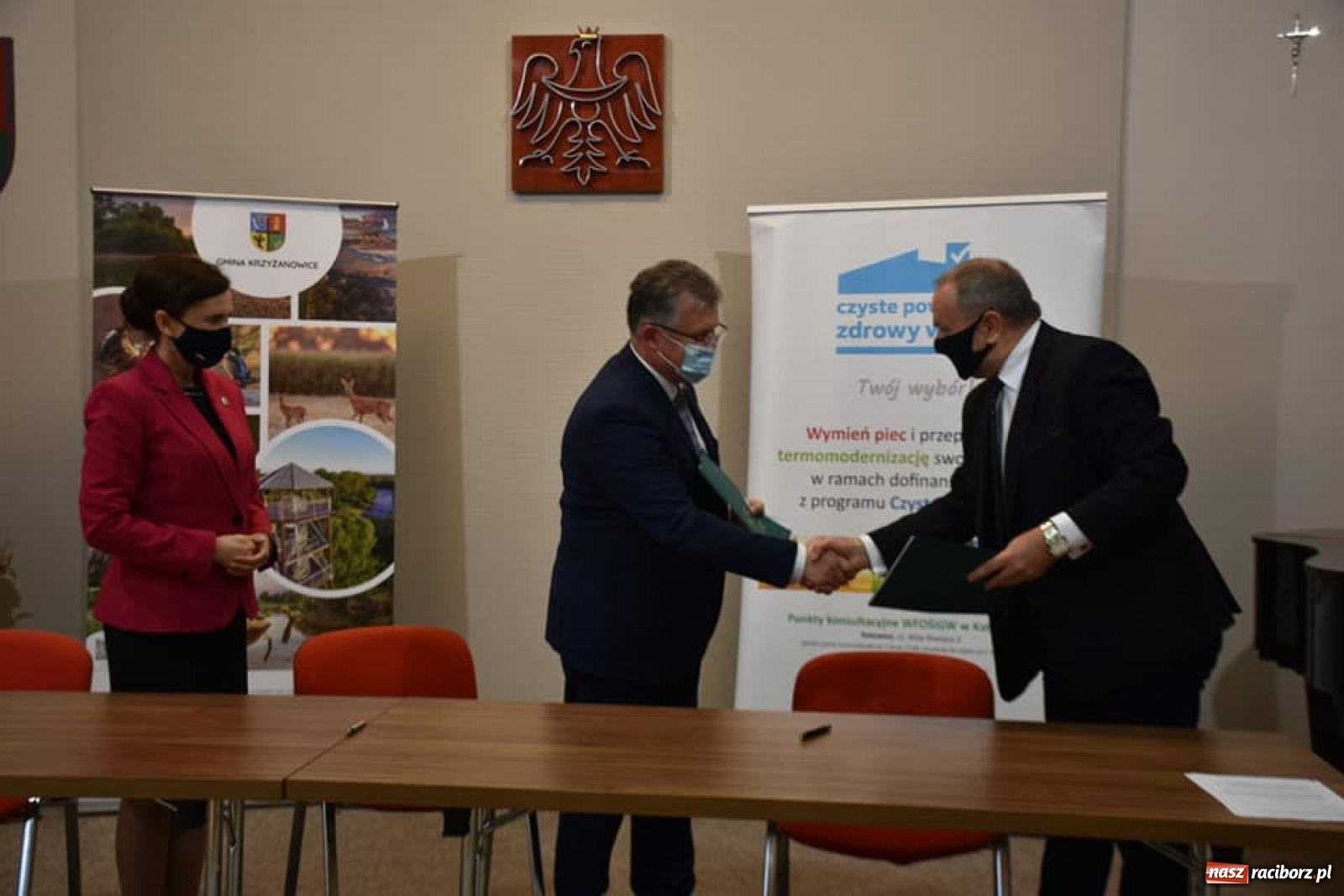 Zdjęcie w galerii na portalu naszraciborz.pl: W gm. Krzyżanowice powstał punkt konsultacyjny programu Czyste powietrze wiadomości z regionu