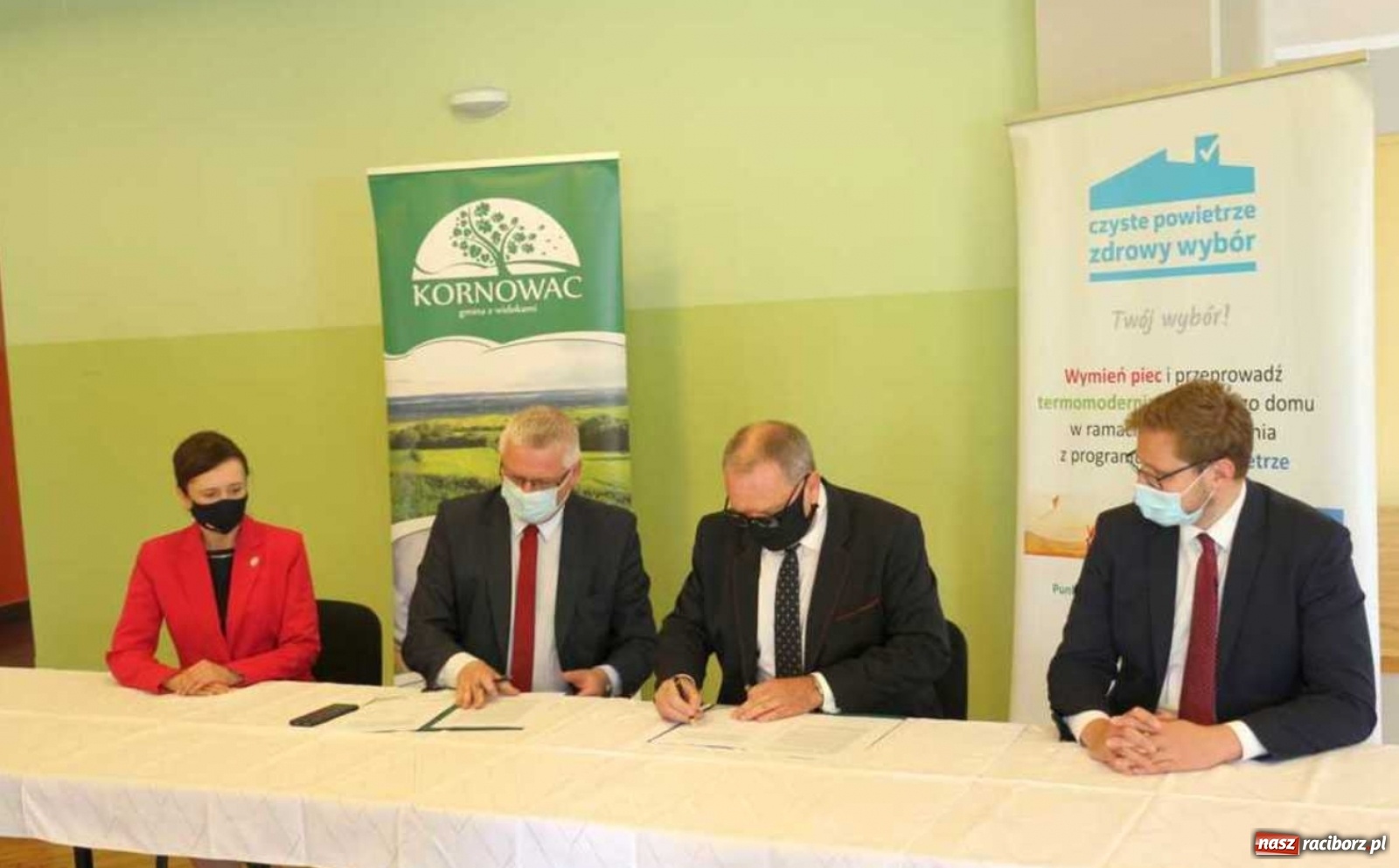 Zdjęcie w galerii na portalu naszraciborz.pl: W Kornowacu powstanie punkt konsultacyjny Czystego Powietrza wiadomości z regionu