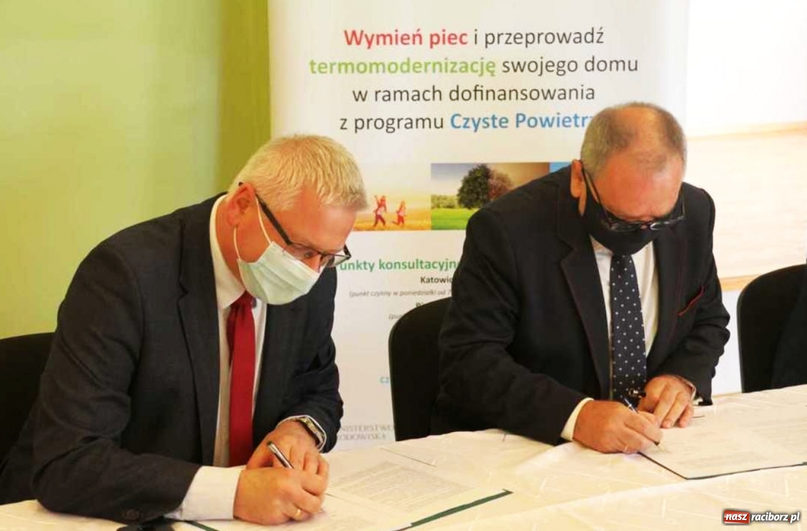 Zdjęcie w galerii na portalu naszraciborz.pl: W Kornowacu powstanie punkt konsultacyjny Czystego Powietrza wiadomości z regionu