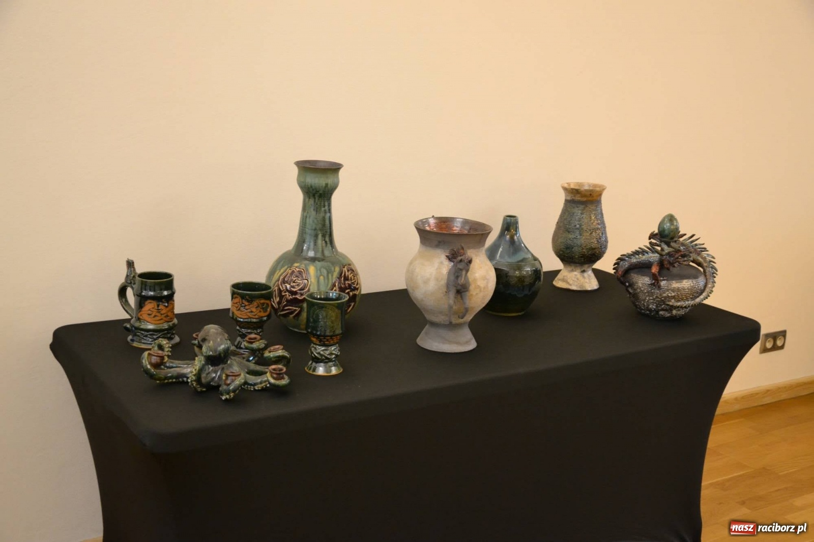 Zdjęcie w galerii na portalu naszraciborz.pl: Moje ceramiczne fascynacje - finisaż wystawy na zamku wiadomości z regionu