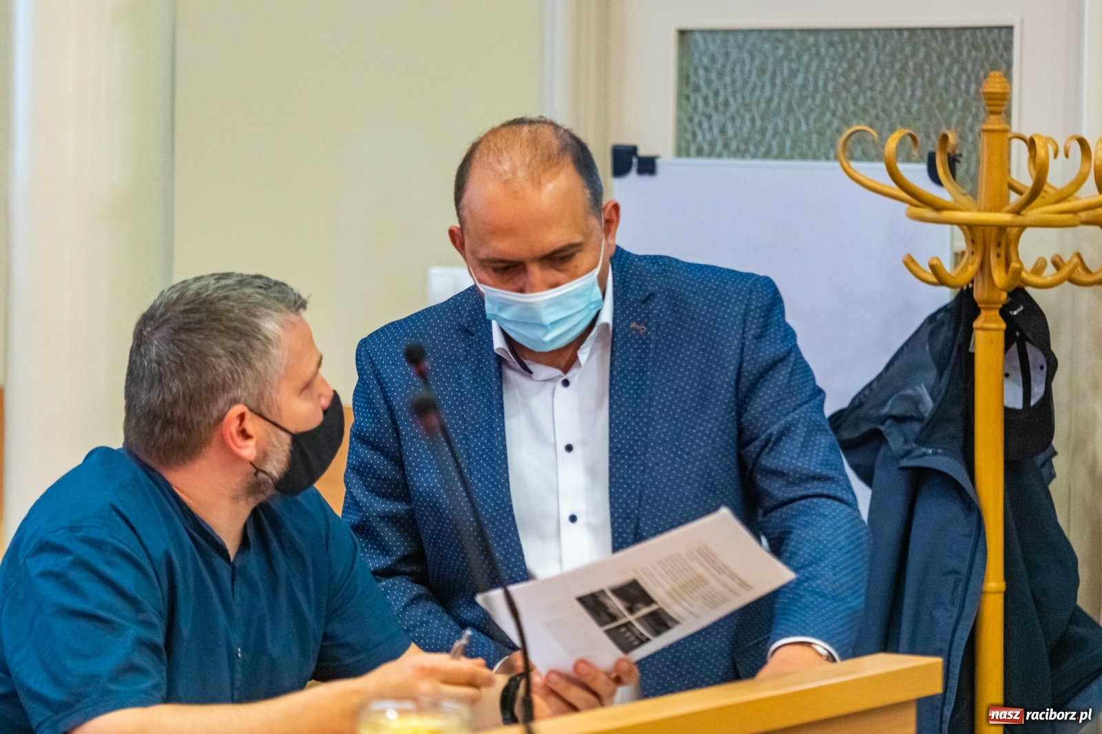 Zdjęcie w galerii na portalu naszraciborz.pl: Koronawirus ściął przychody OSiR-u. Miasto dopłaciło ponad 4 miliony. Remont H2Ostróg z poślizgiem wiadomości z regionu