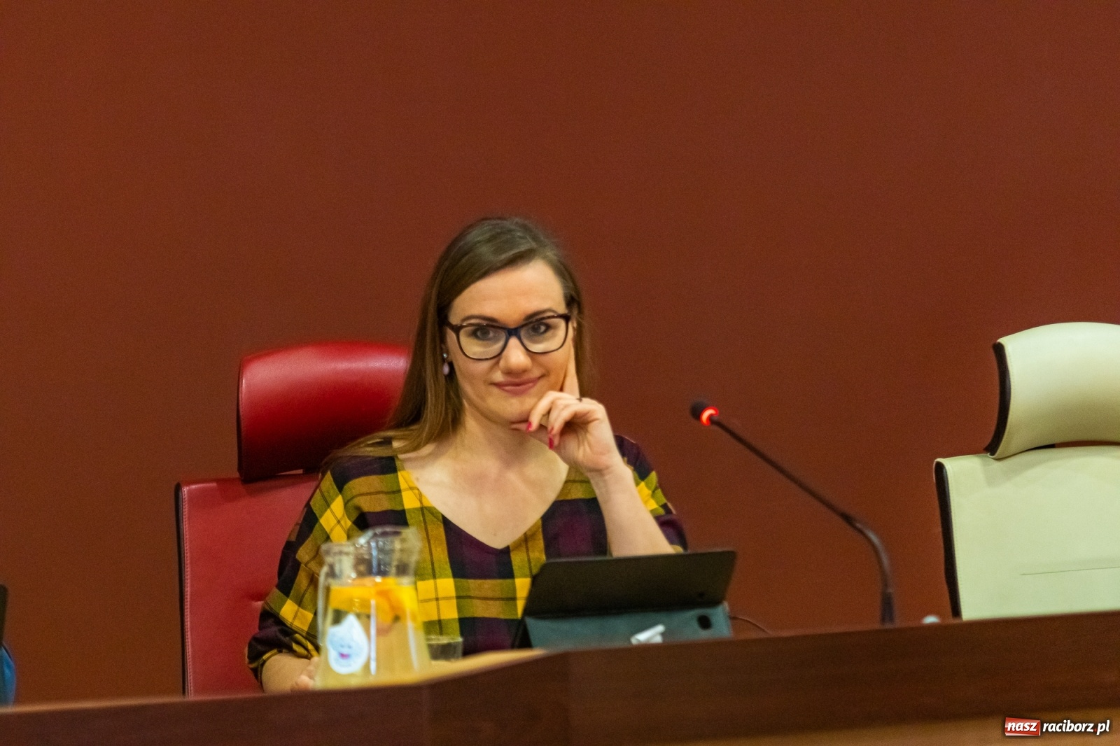 Zdjęcie w galerii na portalu naszraciborz.pl: Koronawirus ściął przychody OSiR-u. Miasto dopłaciło ponad 4 miliony. Remont H2Ostróg z poślizgiem wiadomości z regionu