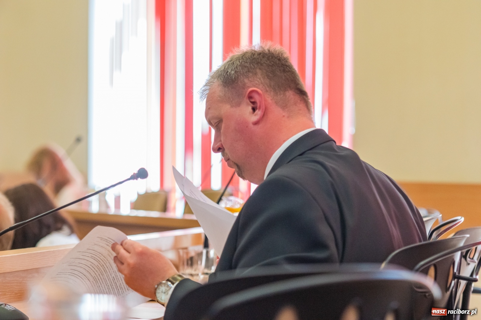 Zdjęcie w galerii na portalu naszraciborz.pl: Koronawirus ściął przychody OSiR-u. Miasto dopłaciło ponad 4 miliony. Remont H2Ostróg z poślizgiem wiadomości z regionu