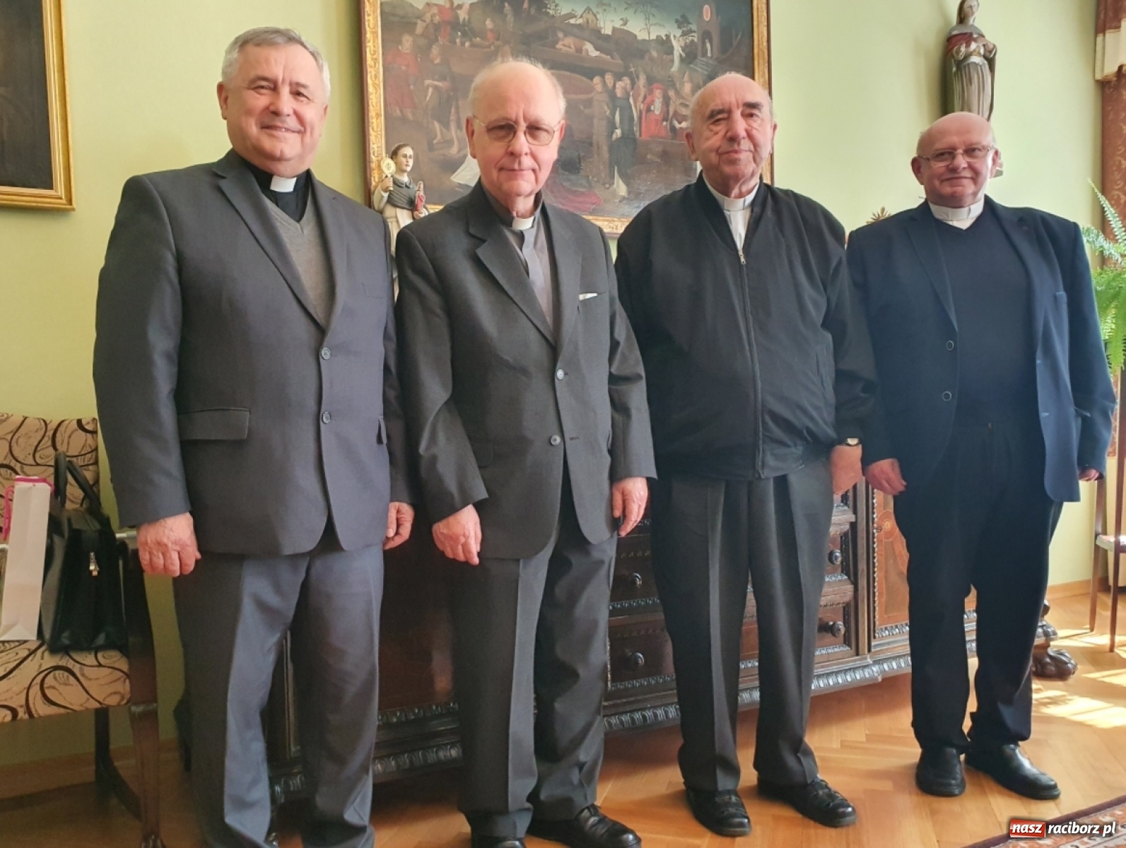 Zdjęcie w galerii na portalu naszraciborz.pl: Proboszcz z Cyprzanowa Kapelanem Jego Świątobliwości wiadomości z regionu