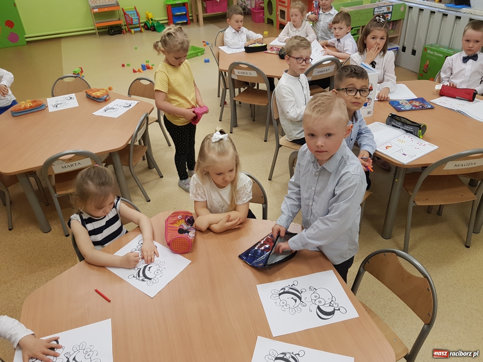 Zdjęcie w galerii na portalu naszraciborz.pl: Międzynarodowy Dzień Pszczół w tygodniu Laudato si wiadomości z regionu