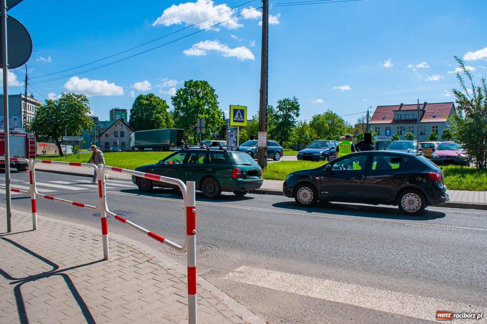 Zdjęcie w galerii na portalu naszraciborz.pl: Trzy pojazdy zderzyły się na Armii Krajowej [FOTO] wiadomości z regionu