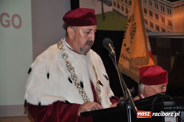 Zdjęcie w galerii na portalu naszraciborz.pl: Nowy rok akademicki rozpoczęty wiadomości z regionu