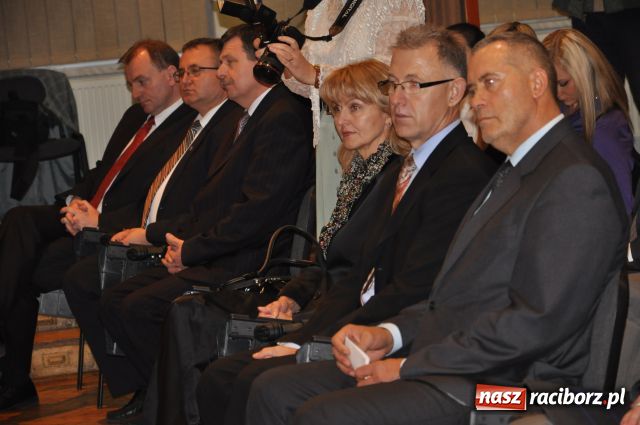 Zdjęcie w galerii na portalu naszraciborz.pl: Nowy rok akademicki rozpoczęty wiadomości z regionu