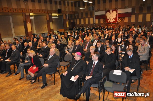 Zdjęcie w galerii na portalu naszraciborz.pl: Nowy rok akademicki rozpoczęty wiadomości z regionu