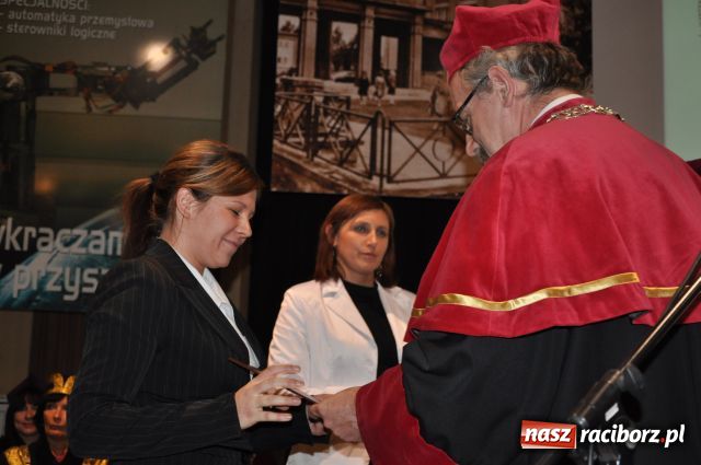 Zdjęcie w galerii na portalu naszraciborz.pl: Nowy rok akademicki rozpoczęty wiadomości z regionu