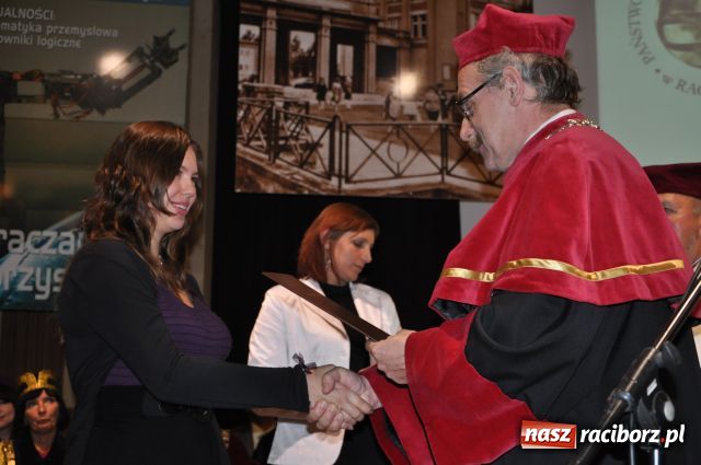 Zdjęcie w galerii na portalu naszraciborz.pl: Nowy rok akademicki rozpoczęty wiadomości z regionu