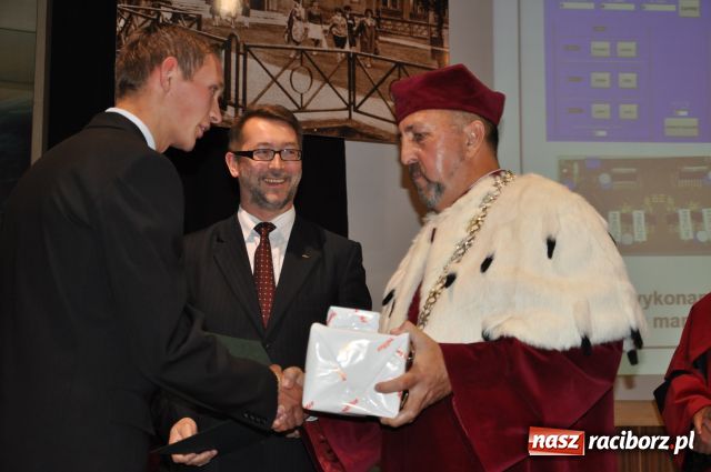 Zdjęcie w galerii na portalu naszraciborz.pl: Nowy rok akademicki rozpoczęty wiadomości z regionu