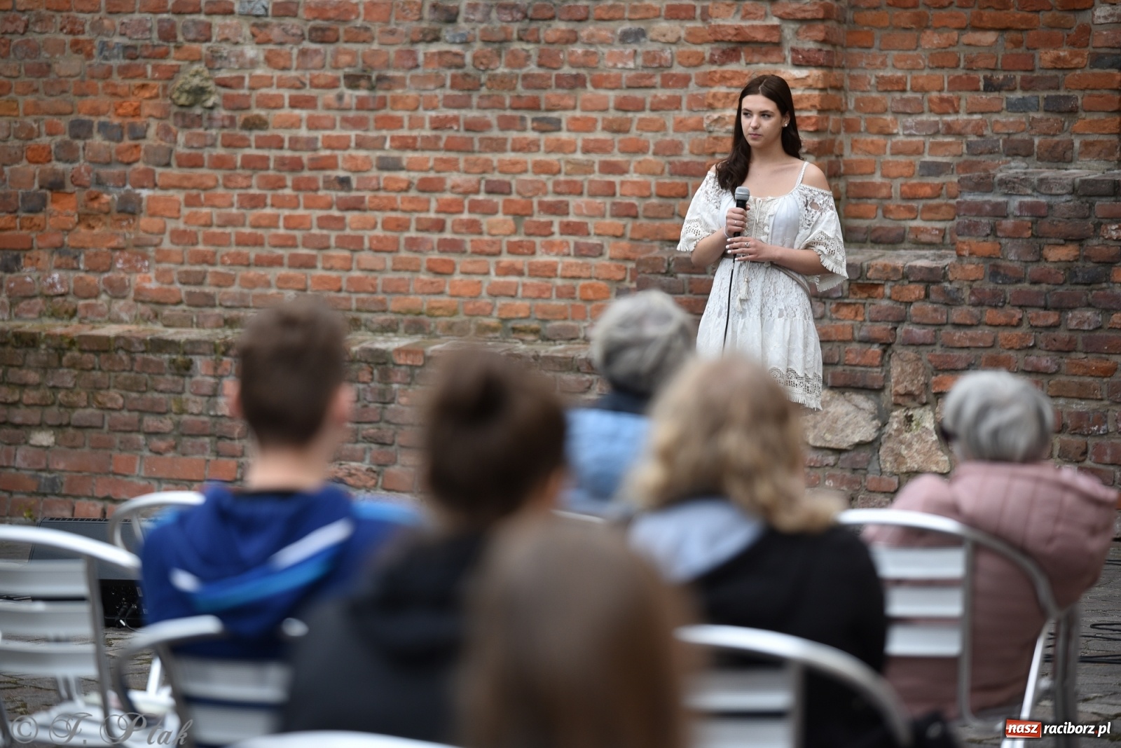 Zdjęcie w galerii na portalu naszraciborz.pl: Miraż znów na żywo. Koncert papieski na zamku [FOTO i WIDEO] wiadomości z regionu