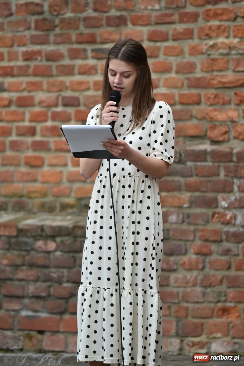 Zdjęcie w galerii na portalu naszraciborz.pl: Miraż znów na żywo. Koncert papieski na zamku [FOTO i WIDEO] wiadomości z regionu