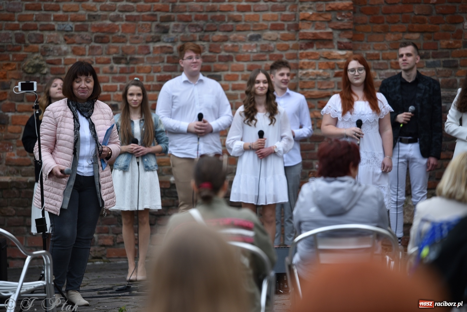 Zdjęcie w galerii na portalu naszraciborz.pl: Miraż znów na żywo. Koncert papieski na zamku [FOTO i WIDEO] wiadomości z regionu